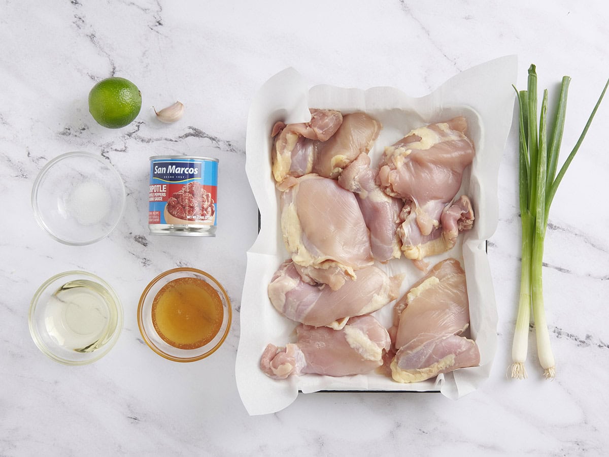 Los ingredientes para Chipotle Honey Chicken.