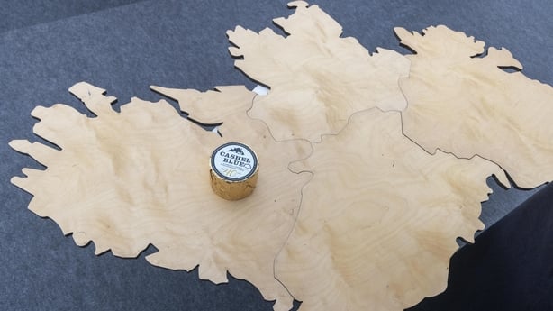 Mapa de Irlanda con queso