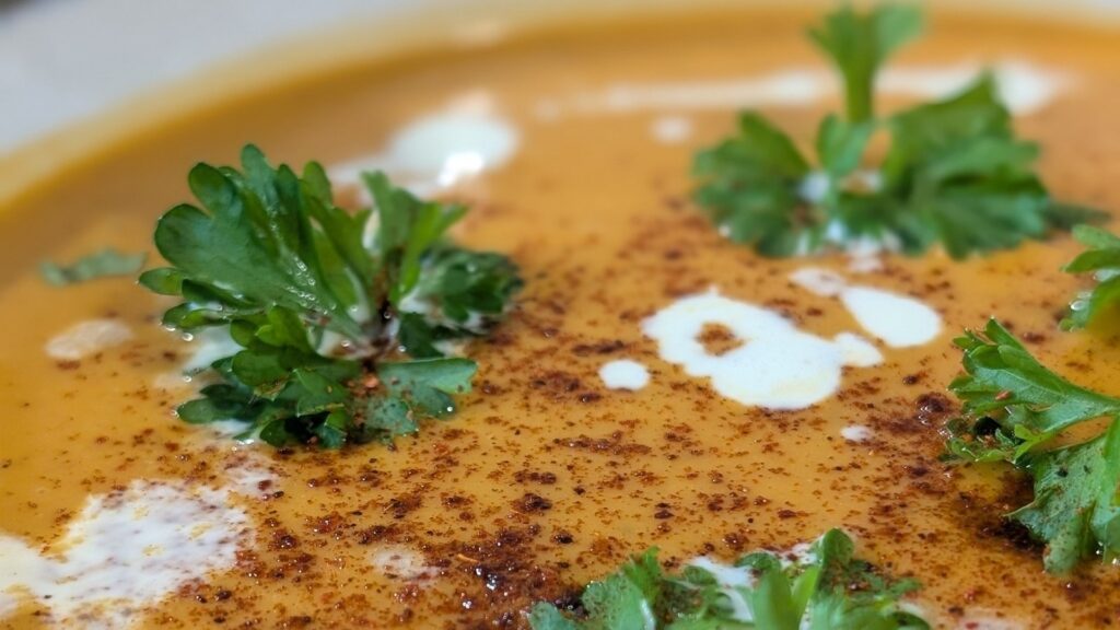 Sopa de calabaza al curry de Trisha: hoy
