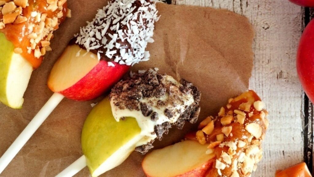 Cómo hacer manzanas acarameladas para Halloween