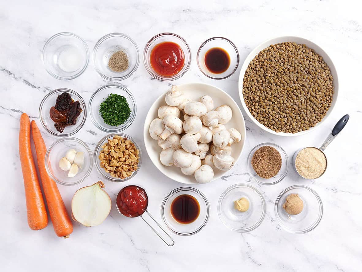 Los ingredientes para hacer un pan de lentejas.