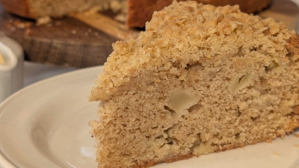 Pastel crumble de manzana de Shane Smith con crema de whisky