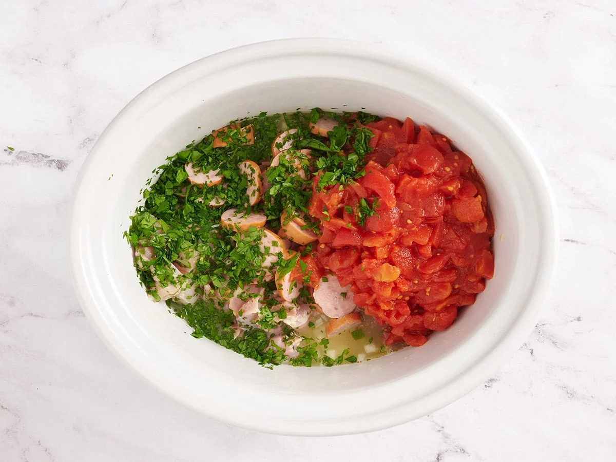 Ingredientes para hacer jambalaya en olla de cocción lenta. 