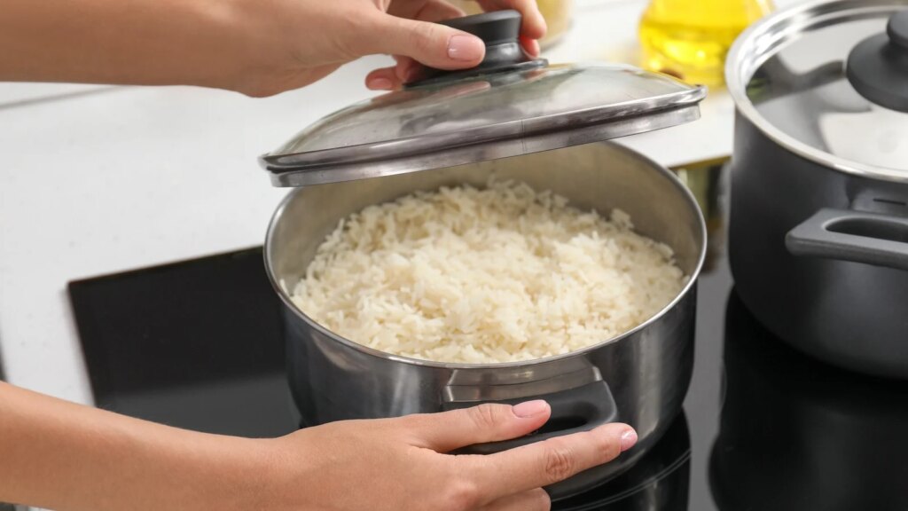 Cómo cocinar un arroz perfecto en todo momento, según un chef