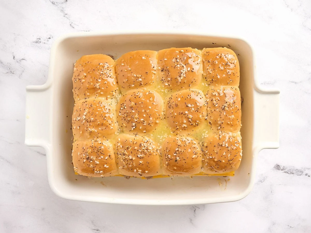 Deslizadores antes de hornear en el horno.