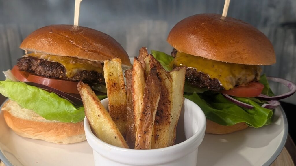 Las hamburguesas con queso destrozadas de Sarah Butler