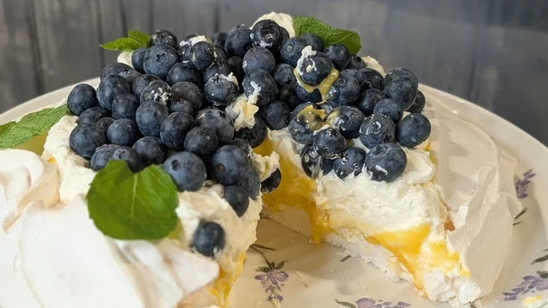 Pavlova con cuajada de limón