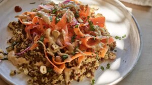 Ensalada de quinua y zanahoria con cintas de Hugh Fearnley-Whittingstall