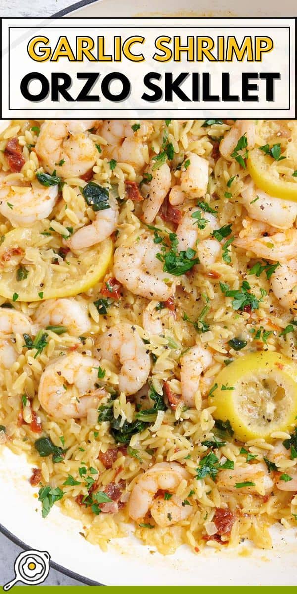 Imagen de pin de sartén con camarones al ajillo y orzo