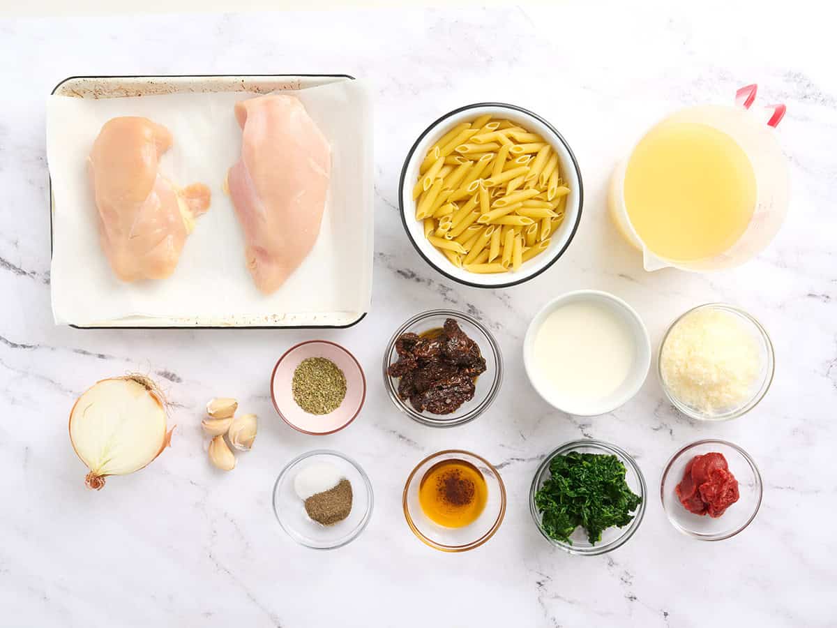 El ingrediente para hacer cásate conmigo pasta de pollo.