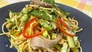 Ensalada de fideos y pato confitado de Wade Murphy