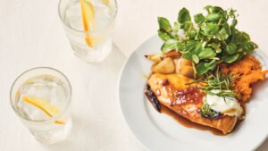 Cómo hacer pollo pegajoso a la naranja en 20 minutos de Jamie Oliver