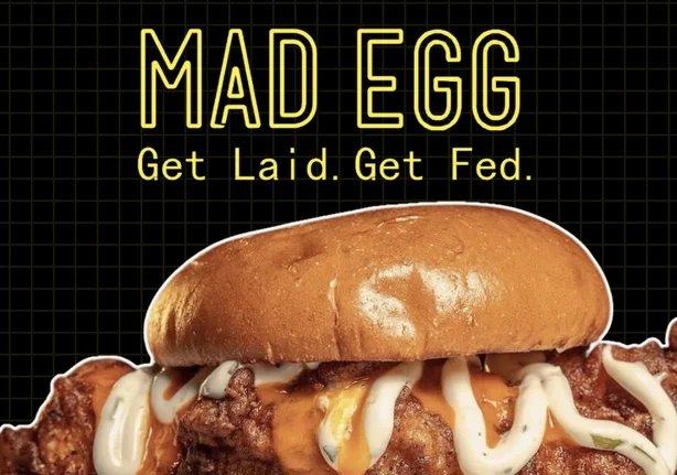 Hamburguesa Mad Egg y publicidad.