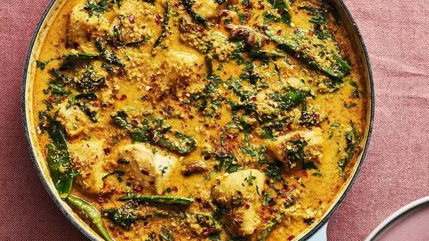 Receta de curry de pescado y coco de Nadiya Hussain