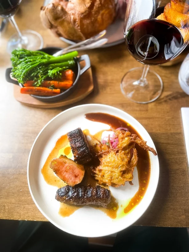 Una cena en Noble, Holywood