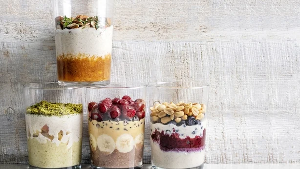 Avena - alimento, tarro, avena, mousse - postre, comida y bebida, comida, bebida, gachas de avena, desayuno, antioxidante, baya, desayuno, semilla de chía, yogur, leche, fruta, maní, almendra, leche vegetal