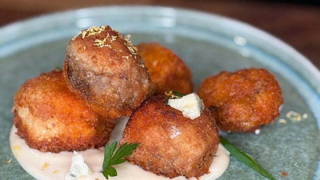 Champiñones parmesano de Kevin Aherne con n'duja y mantequilla de ajo asado: hoy