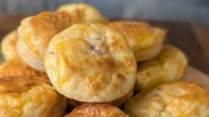 Muffins salados de queso y jamón de Samantha Forrest: hoy